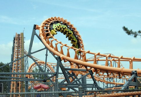 Montreal Attractions - La Ronde Amusement Park