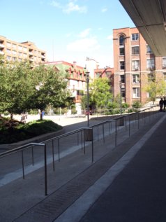 de la Gauchetiere Street