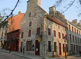 Pierre de Calvet House - Montréal Tourisme